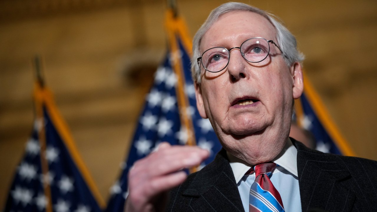 'É hora para uma nova geração de líderes': após 17 anos, Mitch McConnell deixará liderança republicana no Senado