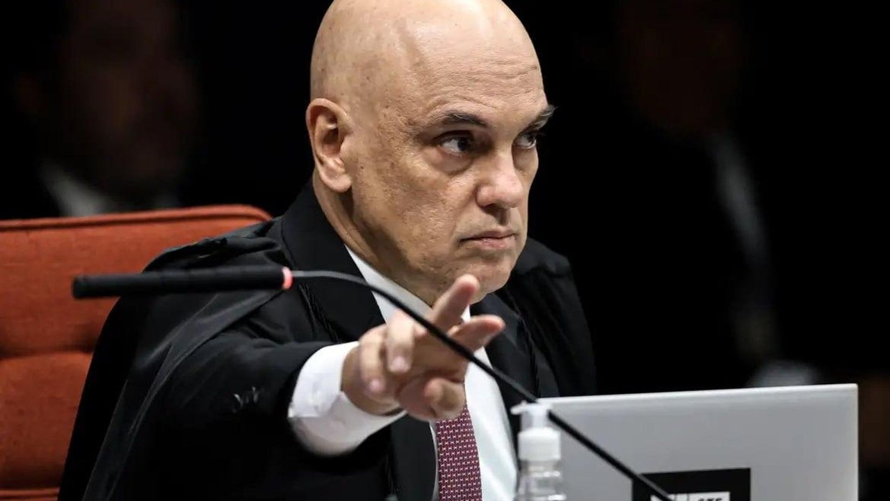 Moraes arquiva inquéritos contra parlamentares do PL por atos de 8 de Janeiro