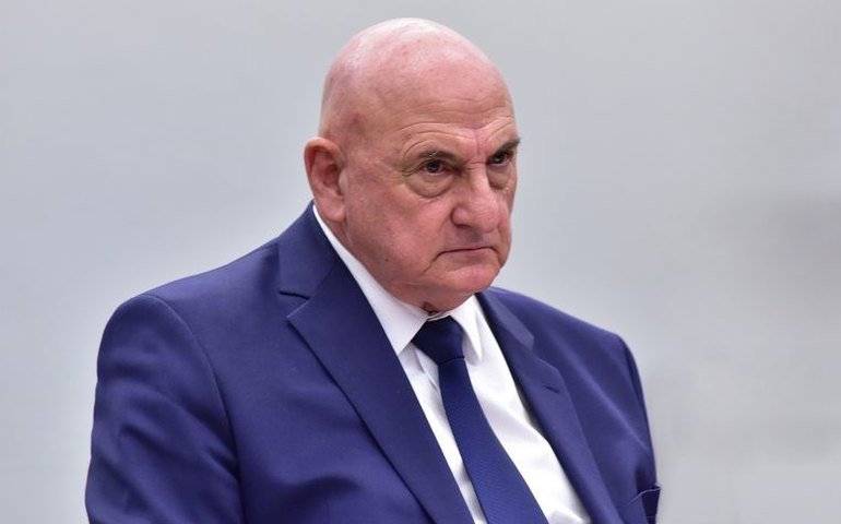 Oposição acusa general G. Dias de ignorar alertas da Abin sobre invasão de prédios em 8 de janeiro