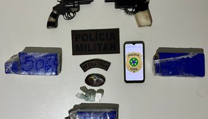 Dois suspeitos de transportar drogas morrem após troca de tiros com policiais em Feira Nova