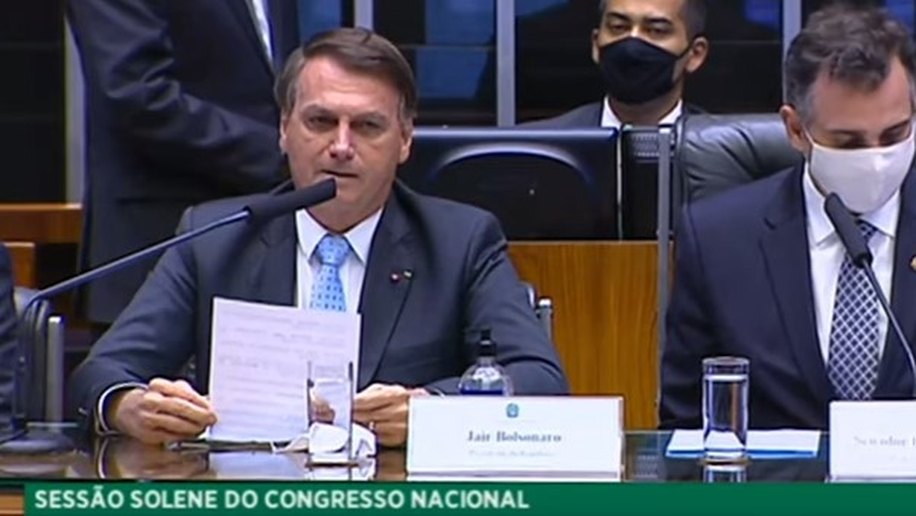 Bolsonaro mostra ao parlamento que eleição em 2022 é sua pauta prioritária
