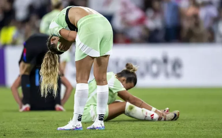 Inglaterra vira sobre Itália e vai à final da Eurocopa feminina