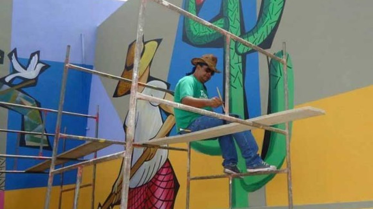 Uneal inicia projeto de pinturas artísticas no campus do Agreste
