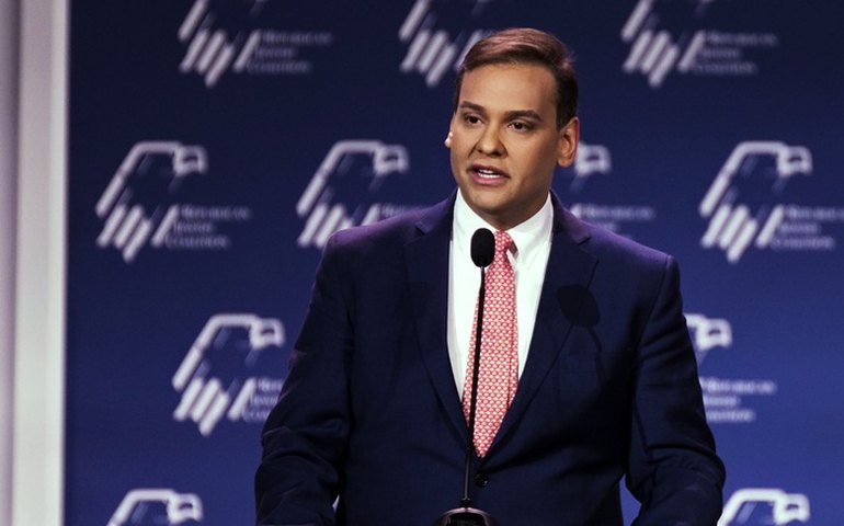 Trumpista que diz ser brasileiro mentiu em sua biografia, diz jornal