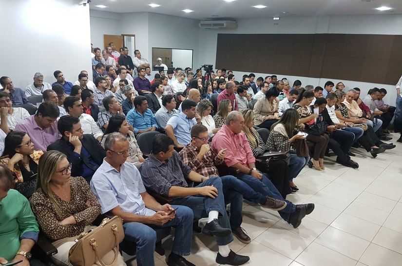 Na AMA, Renan reforça seu compromisso com a pauta municipalista