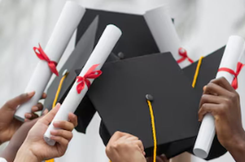 Dia da Educação: EAD já representa quase metade dos universitários no Brasil e impulsiona transformação social