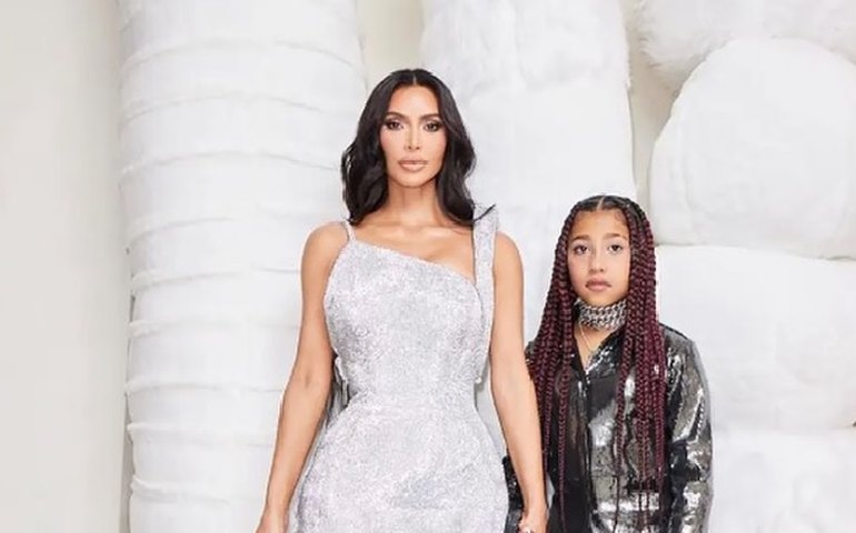 North West entra no Hot 100 da Billboard e Kim Kardashian celebra a conquista da filha