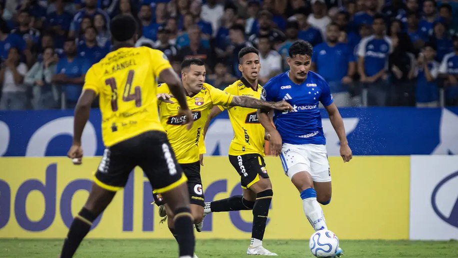 Conheça opções do Brasil para a próxima Copa; meio-campo é o foco