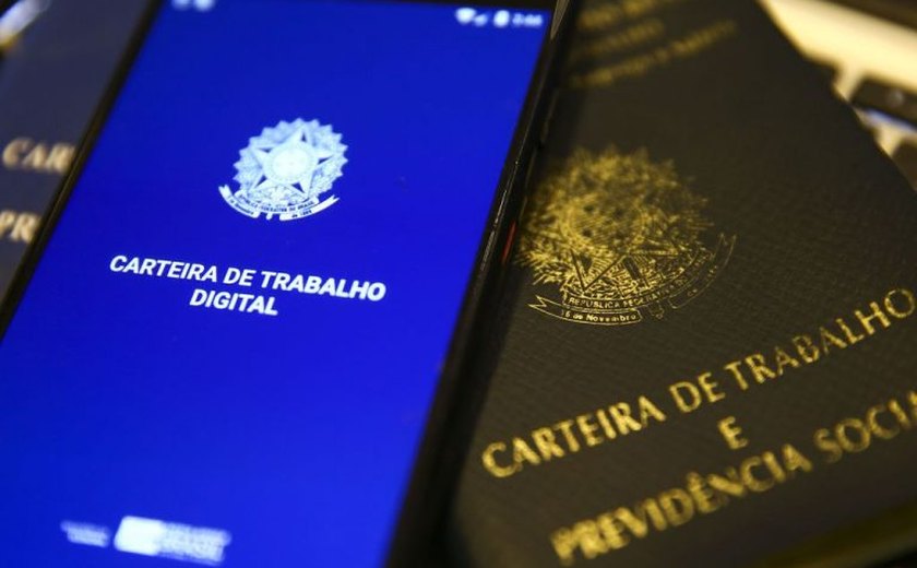 Comissão da Câmara avalia impactos de sete anos da reforma trabalhista