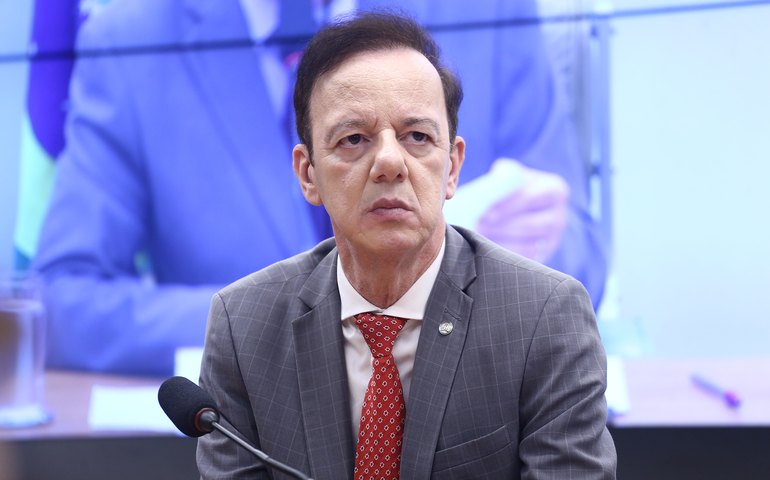 Comissão aprova incentivo à capacitação de profissionais da educação e da saúde para atenderem pessoas com autismo