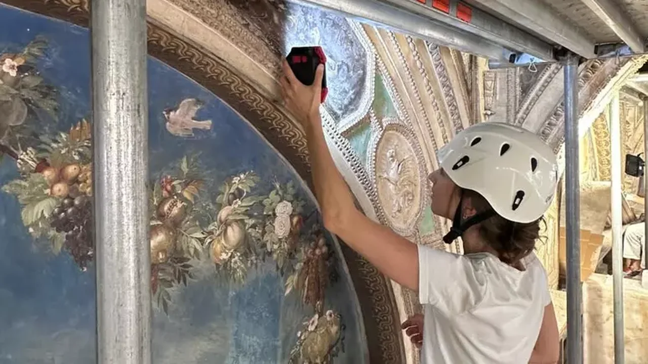 Loggia de Rafael Sanzio passa por restauração inédita no Vaticano