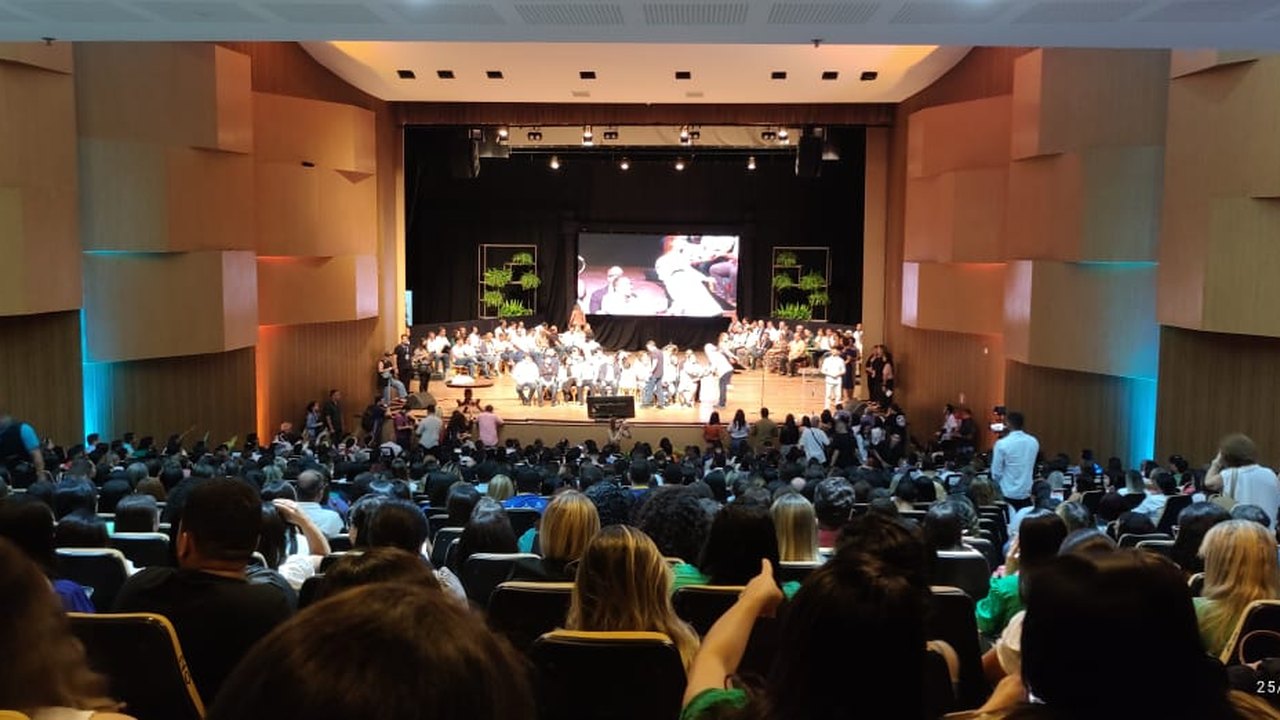 Educação de Alagoas: termo de adesão do programa “escola 10” é assinado com os 102 municípios do Estado
