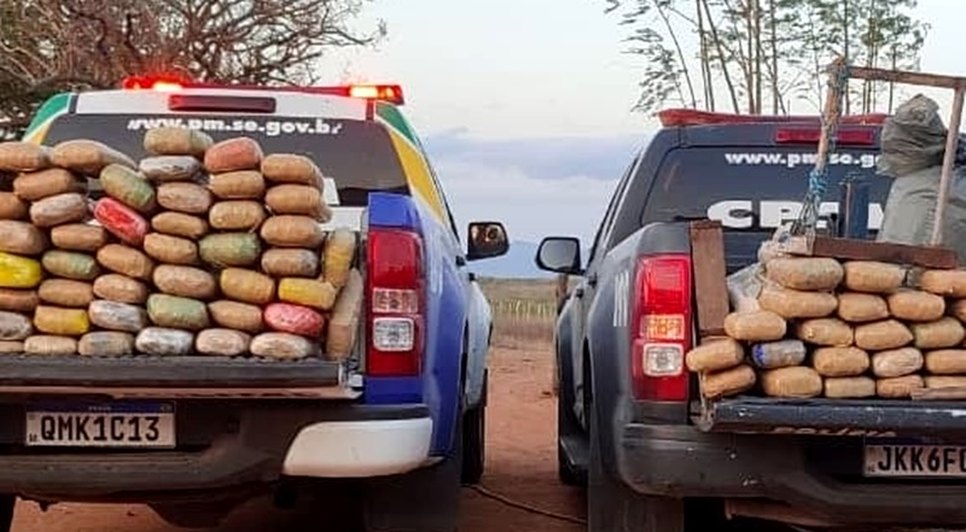 Três suspeitos são presos com cerca de 142kg de maconha e duas armas de fogo no Alto Sertão Sergipano / Foto: Divulgação/PM