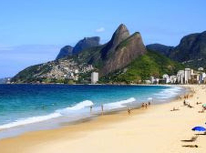 Decolar revela os 20 destinos nacionais e internacionais mais buscados para os feriados de abril
