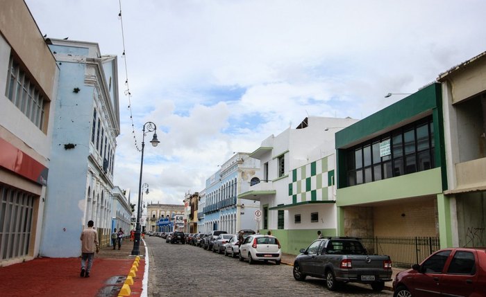 Rua Sá e Albuquerque, no bairro de Jaraguá. Foto: Pei Fon/ Secom Maceió