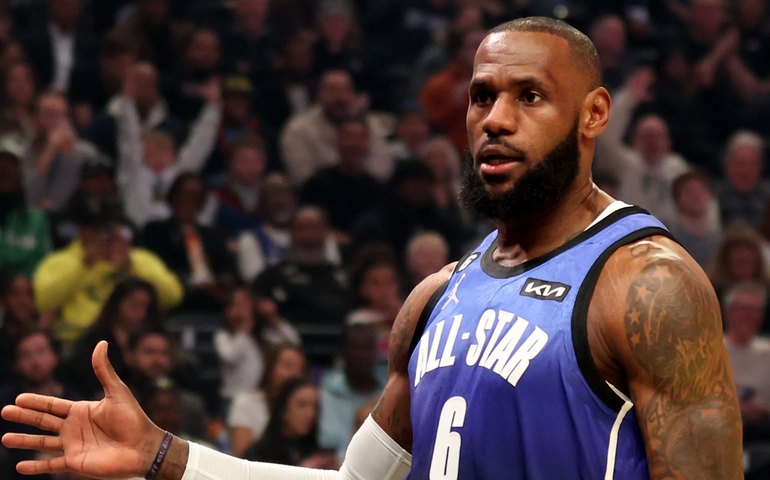LeBron James está a três cestas de superar marca histórica que existe há quase quatro décadas na NBA