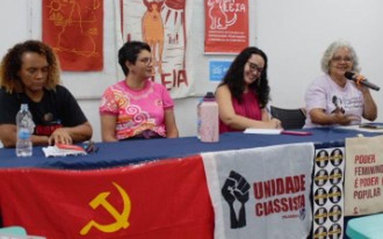 8M em debate: mesa-redonda repensa o Dia Internacional da Mulher