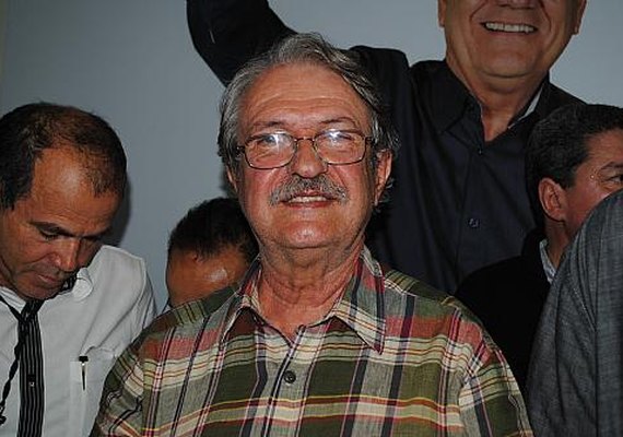 PDT elege Jurandir Bóia como presidente de honra em votação unânime