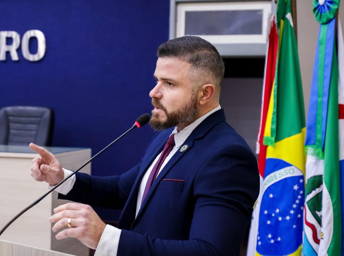 Projeto de Lei de Thiago Prado vai impedir exposição de crianças e adolescentes à mendicância