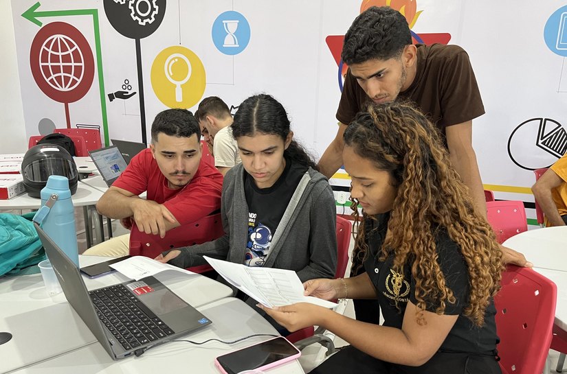 Graduandos da Uneal são capacitados pela Receita Federal para auxiliar na declaração do IRPF 2025
