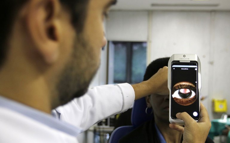 Realização de exames de retina no SUS cresce quase 50% desde 2019