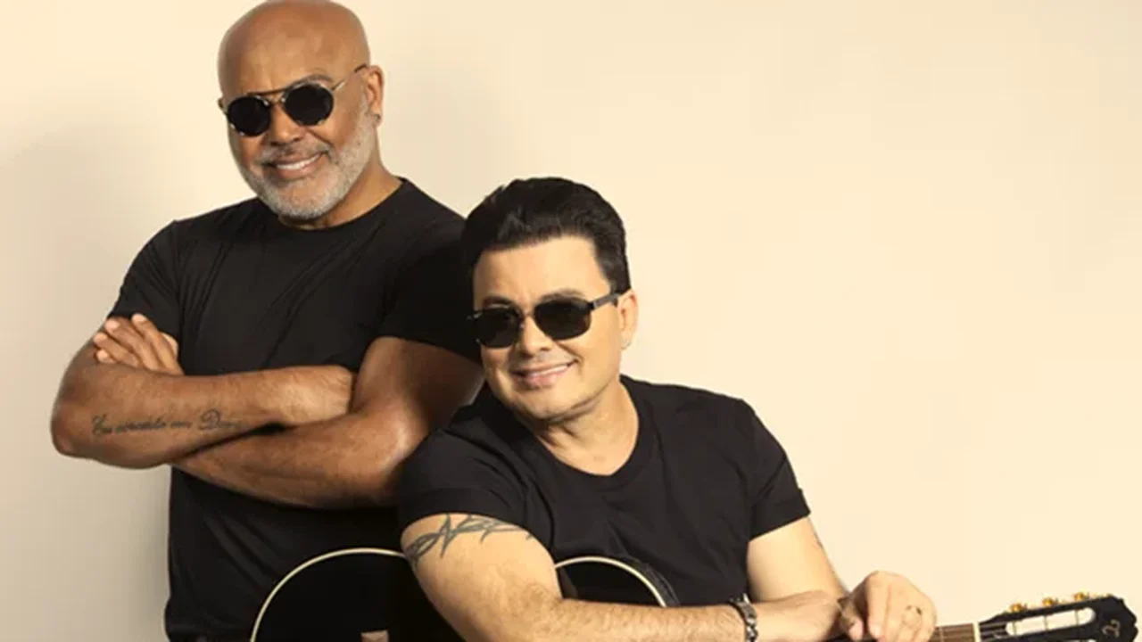 Rick e Renner revisitam grandes sucessos em show no Villa Country, em São Paulo