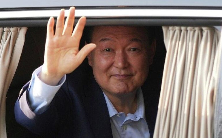 Promotoria da Coreia do Sul pede pena de morte para ex-presidente