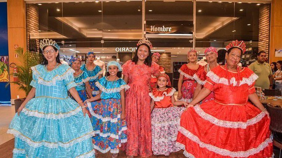 Giro das Tradições recebe as Baianas Mensageiras de Santa Luzia no Theatro Homerinho