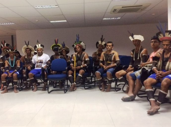 Iteral acompanha índios Kariri-Xocó em reunião no Recife