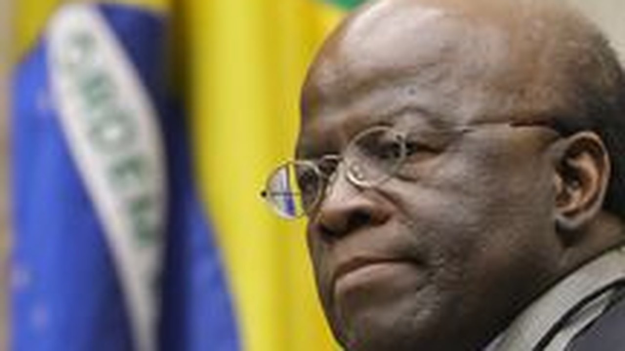 Aposentadoria de Joaquim Barbosa é publicada no Diário Oficial