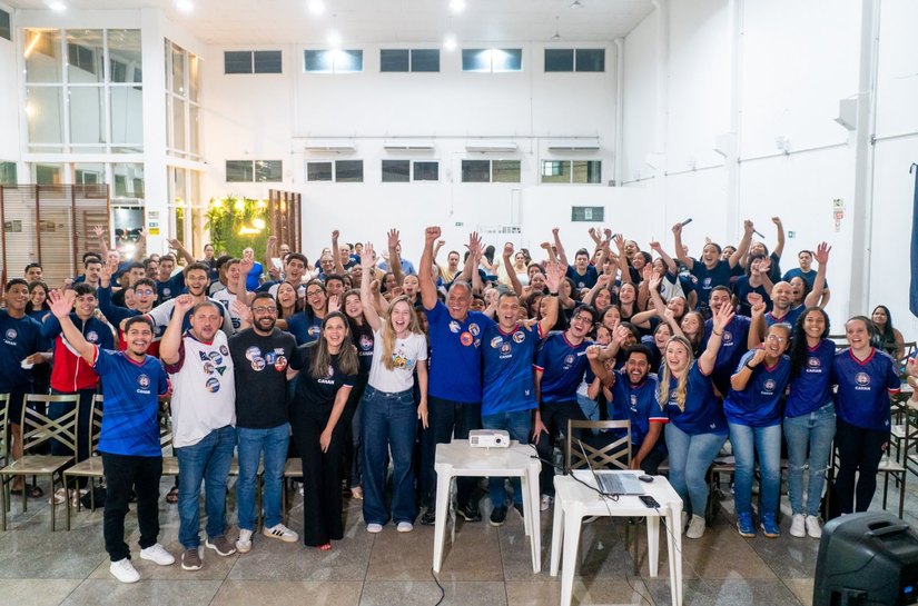 Cibele Moura é reconhecida pelo apoio histórico ao esporte amador e recebida por centenas de pessoas em bairros da capital