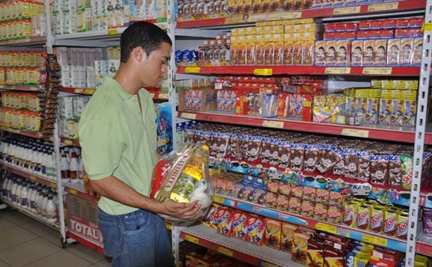 Sine Alagoas oferece vagas para redes de supermercado e telemarketing
