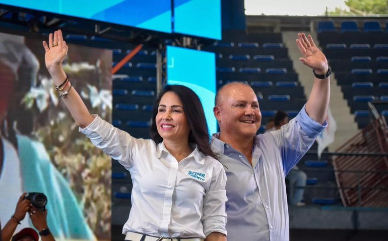 Candidata equatoriana denuncia suposto sistema paralelo das Forças Armadas de contagem de votos