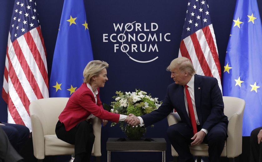 EUA alienam aliados com tarifas; países podem ver as ações de Trump como um blefe, diz especialista