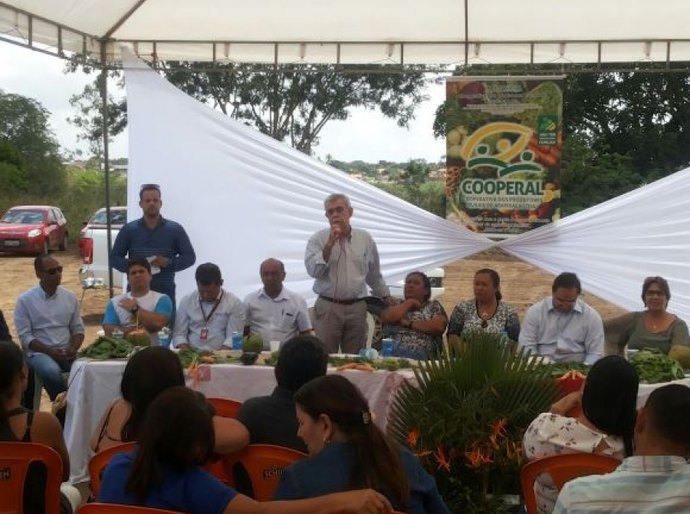 Contrato entre Conab e cooperativas ajuda produtores da agricultura familiar