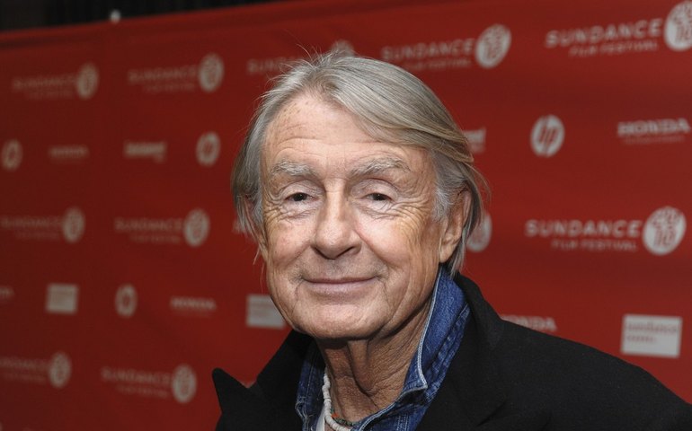 Morre Joel Schumacher, diretor de &#8216;Batman&#8217;