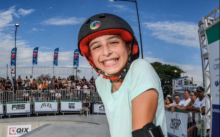 Brasileira de 11 anos acerta manobra rara e faz História em torneio em Dubai; veja vídeo