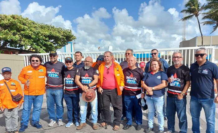Protesto à demissão de um sindicalista do Sindipetro AL-SE