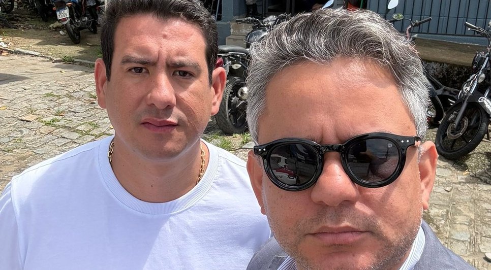 Neto Bonfim registrou ocorrência após ser alvo de alegações ofensivas nas redes sociais