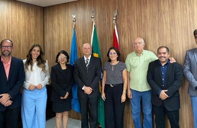 Presidente do TCE/AL assina Acordo de Cooperação Técnica com o CRC