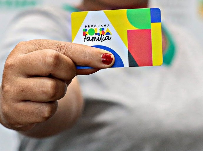 Caixa inicia pagamento do Bolsa Família e Auxílio Gás nesta segunda (16)