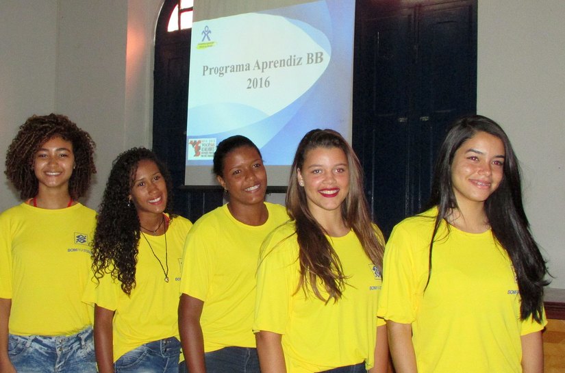 Novos aprendizes ingressam no programa do Banco do Brasil