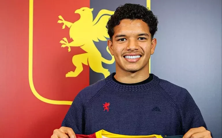 Genoa anuncia contratação do meia brasileiro Alex Amorim