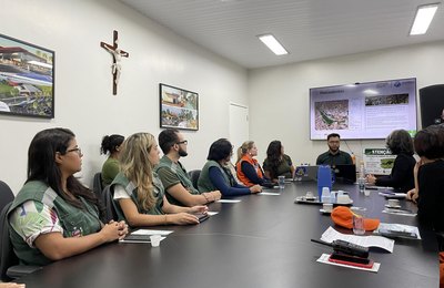 IMA participa de reunião sobre manejo adequado de jacarés em Arapiraca
