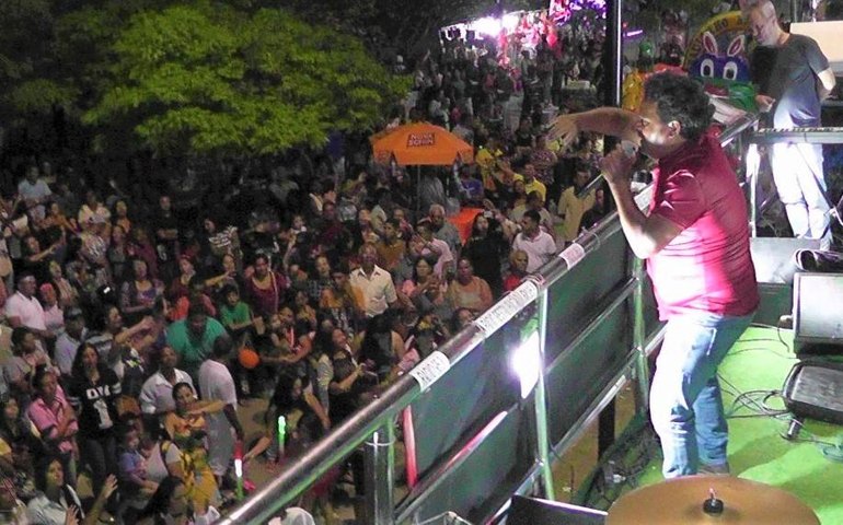 Marcha Para Jesus leva milhares de fiéis para louvar no Bosque