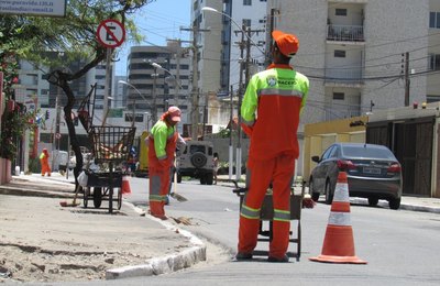 Prefeitura beneficia mais de 70 regiões com serviços de limpeza