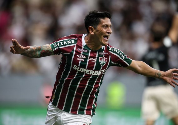 Fluminense derruba invencibilidade do Vasco, cola no G-4 do Carioca e dá respiro a Mano Menezes