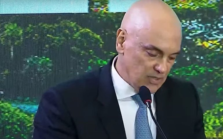 Moraes libera acesso de Bolsonaro para ver provas de golpe e ter Tarcísio como testemunha