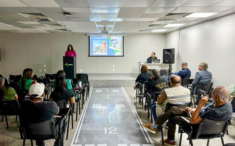 Alurb apresenta ações sustentáveis em reunião no Aeroporto de Maceió
