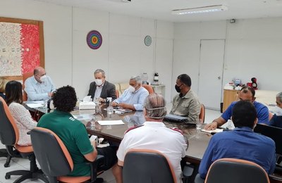 Ufal e Prefeitura de Maceió discutem projetos para capacitação em turismo e esporte